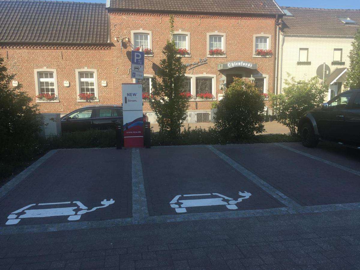 Ohlenforst Vis A Vis Aparthotel Wassenberg Exterior foto